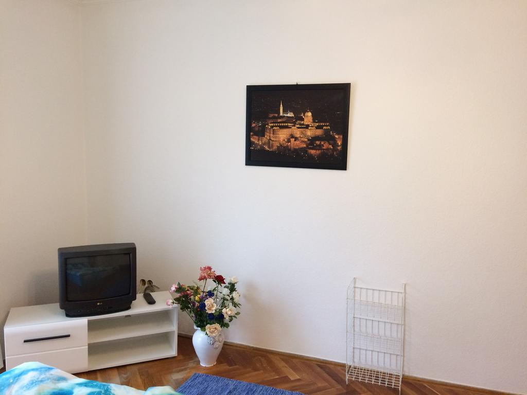 Írisz Apartman Budapest Budapeste Exterior foto