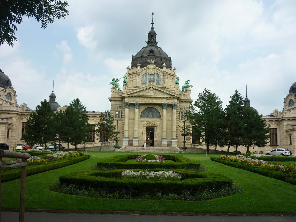 Írisz Apartman Budapest Budapeste Exterior foto