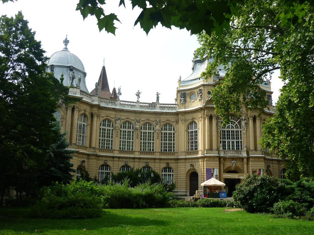 Írisz Apartman Budapest Budapeste Exterior foto